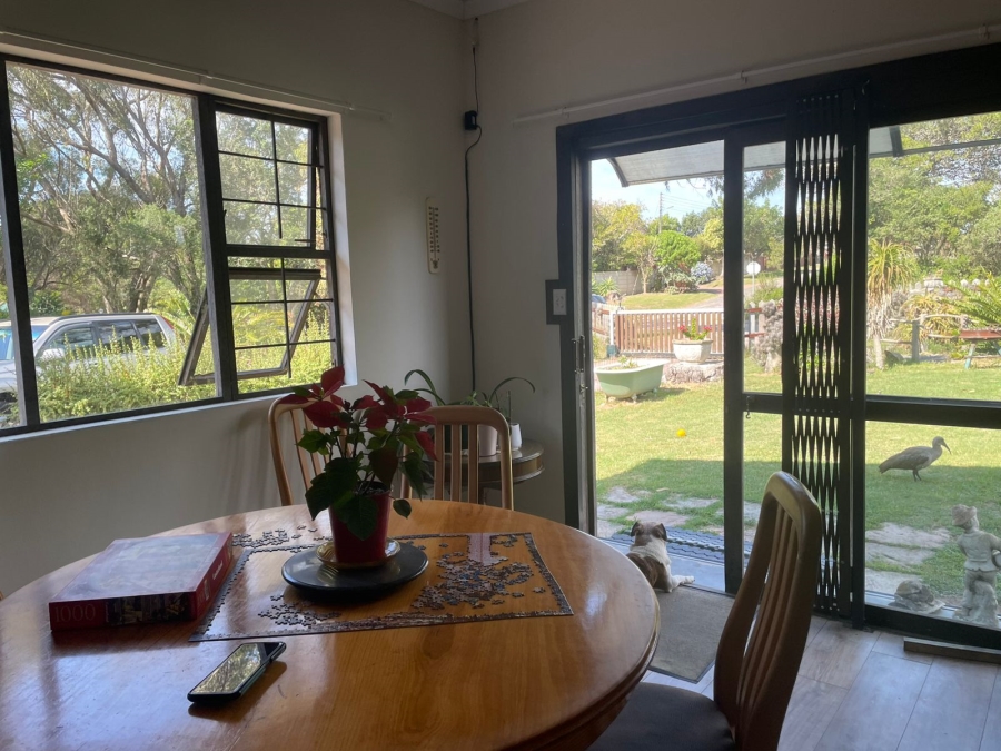 6 Bedroom Property for Sale in West Bank Eastern Cape